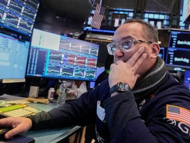  Wall Street opens lower after markets rally in Asia