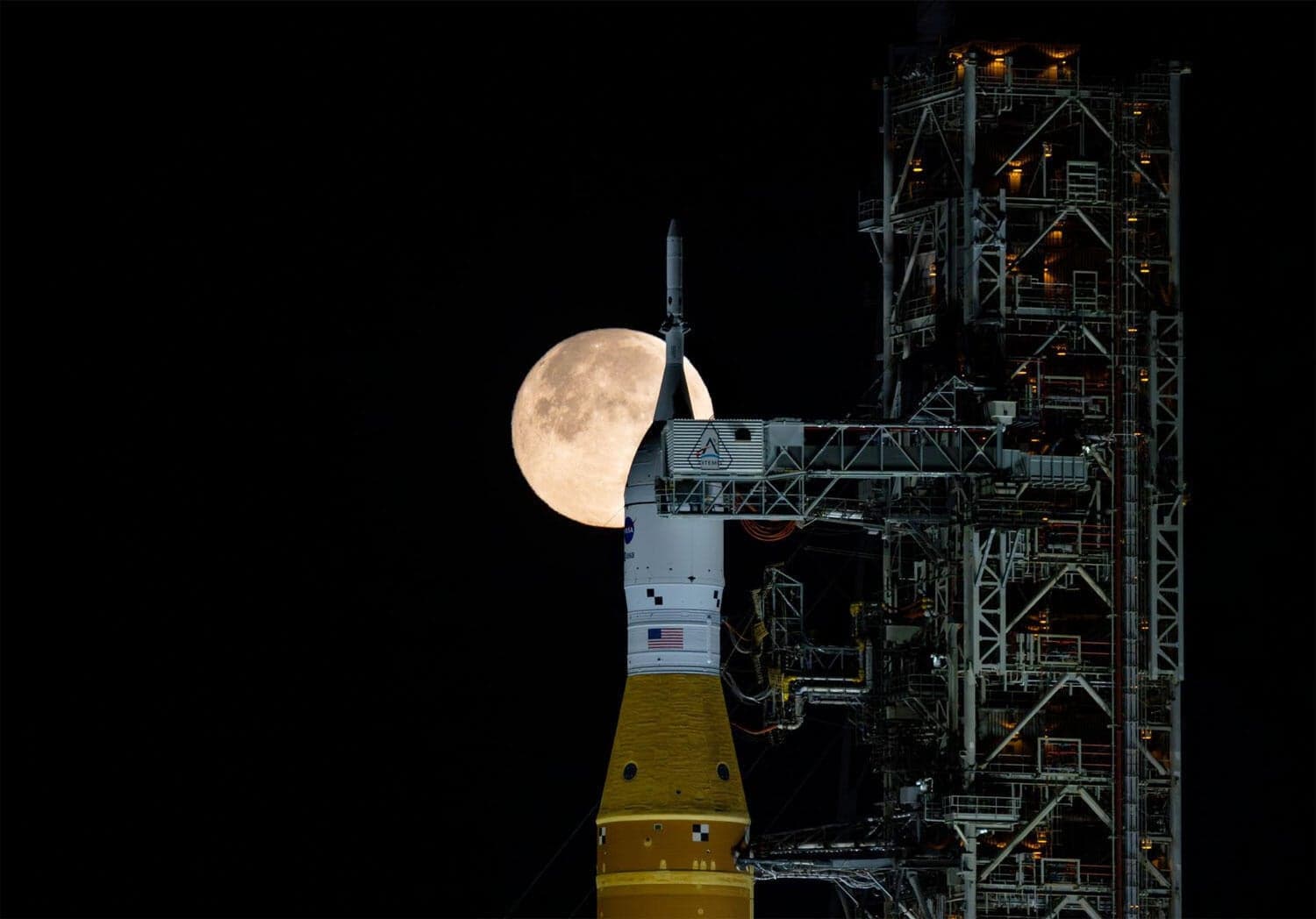 Moon rocket fueling test on tap to clear way for launch