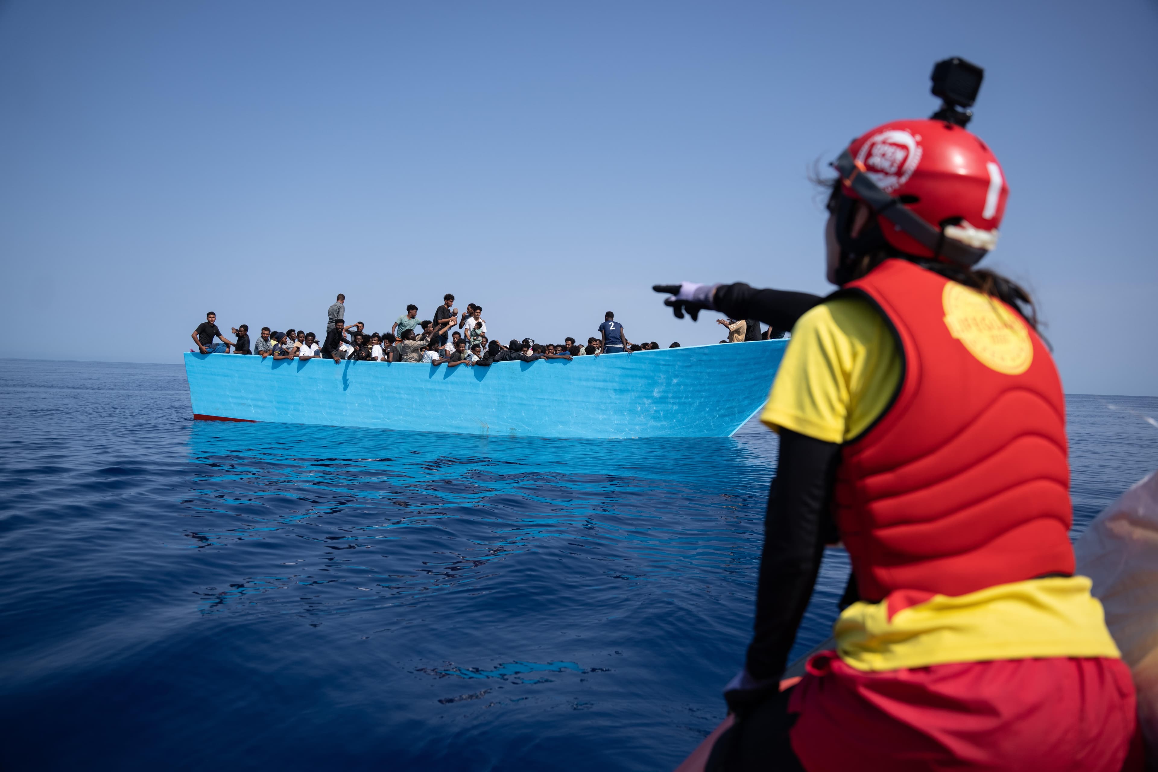 2 babies among dozens missing as migrant boat sinks off Libya