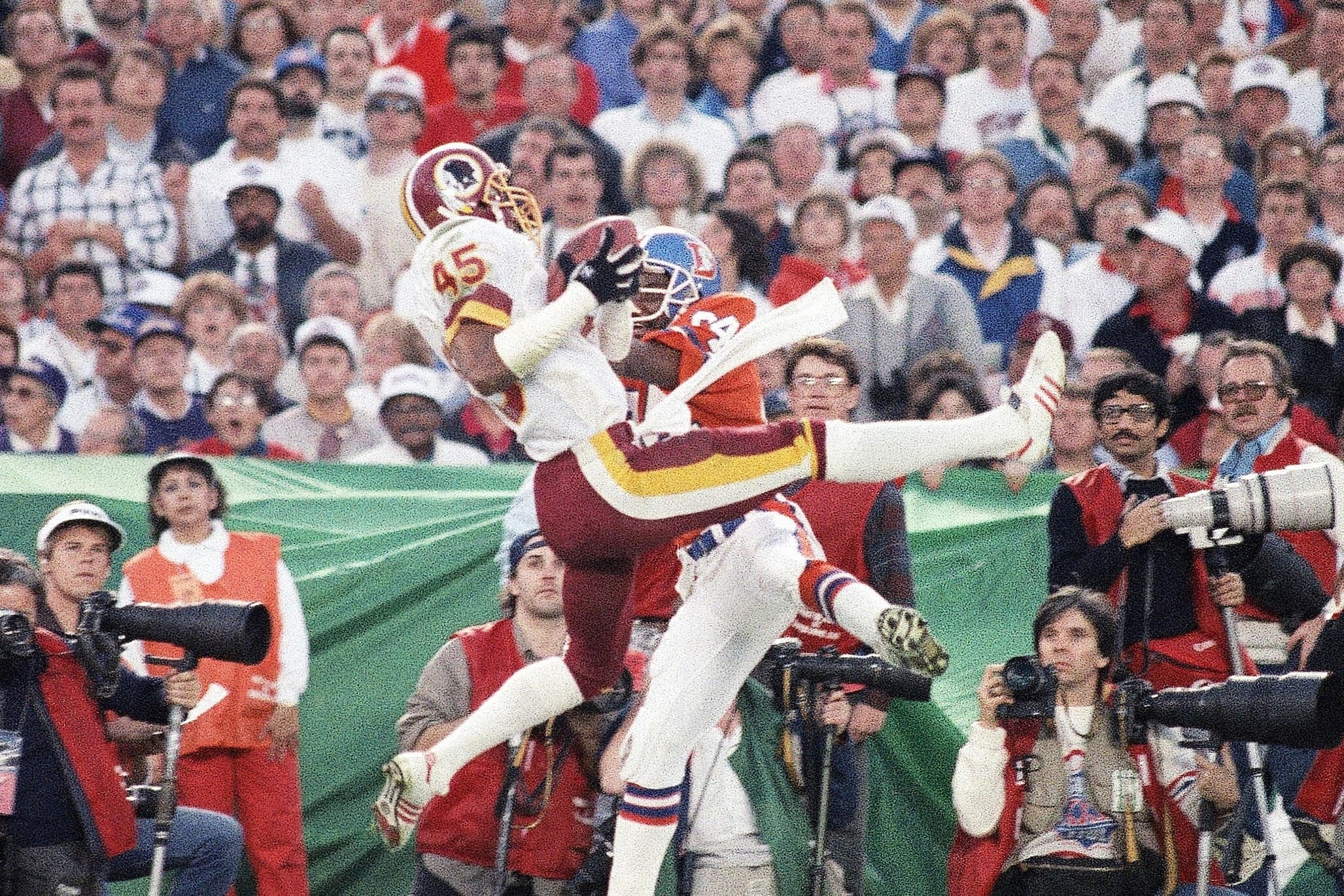 Barry Wilburn, Super Bowl-winning star for Washington, dies in house fire
