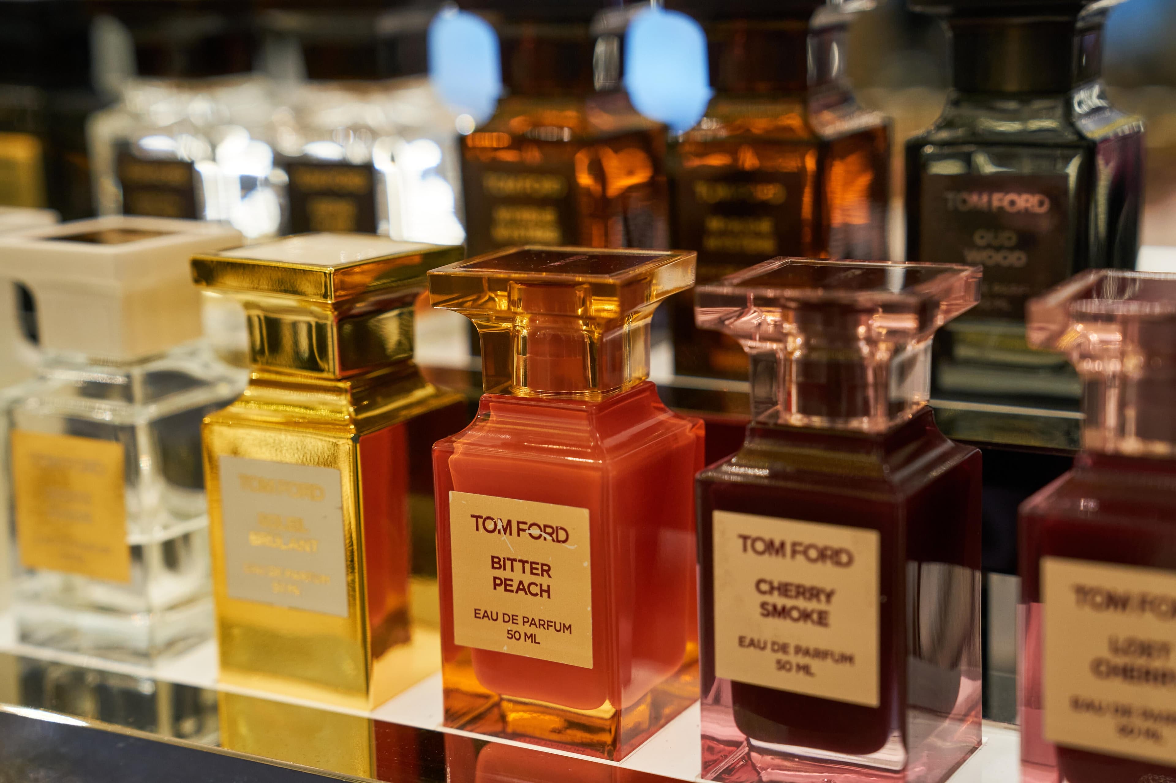 Estée Lauder accuses Walmart of selling counterfeits of its products