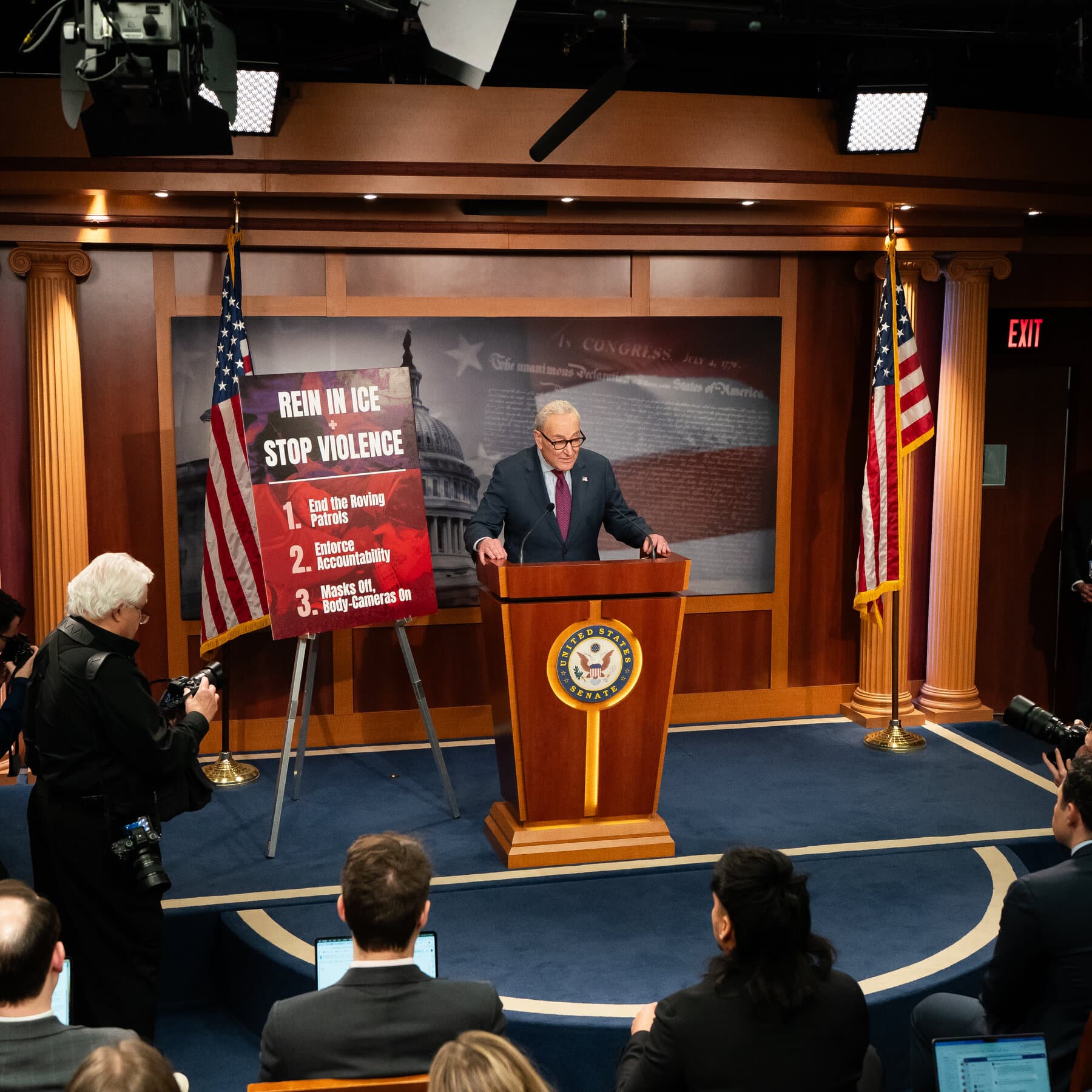 Democrats and White House Trade Offers but Deal to Reopen D.H.S. Remains Elusive